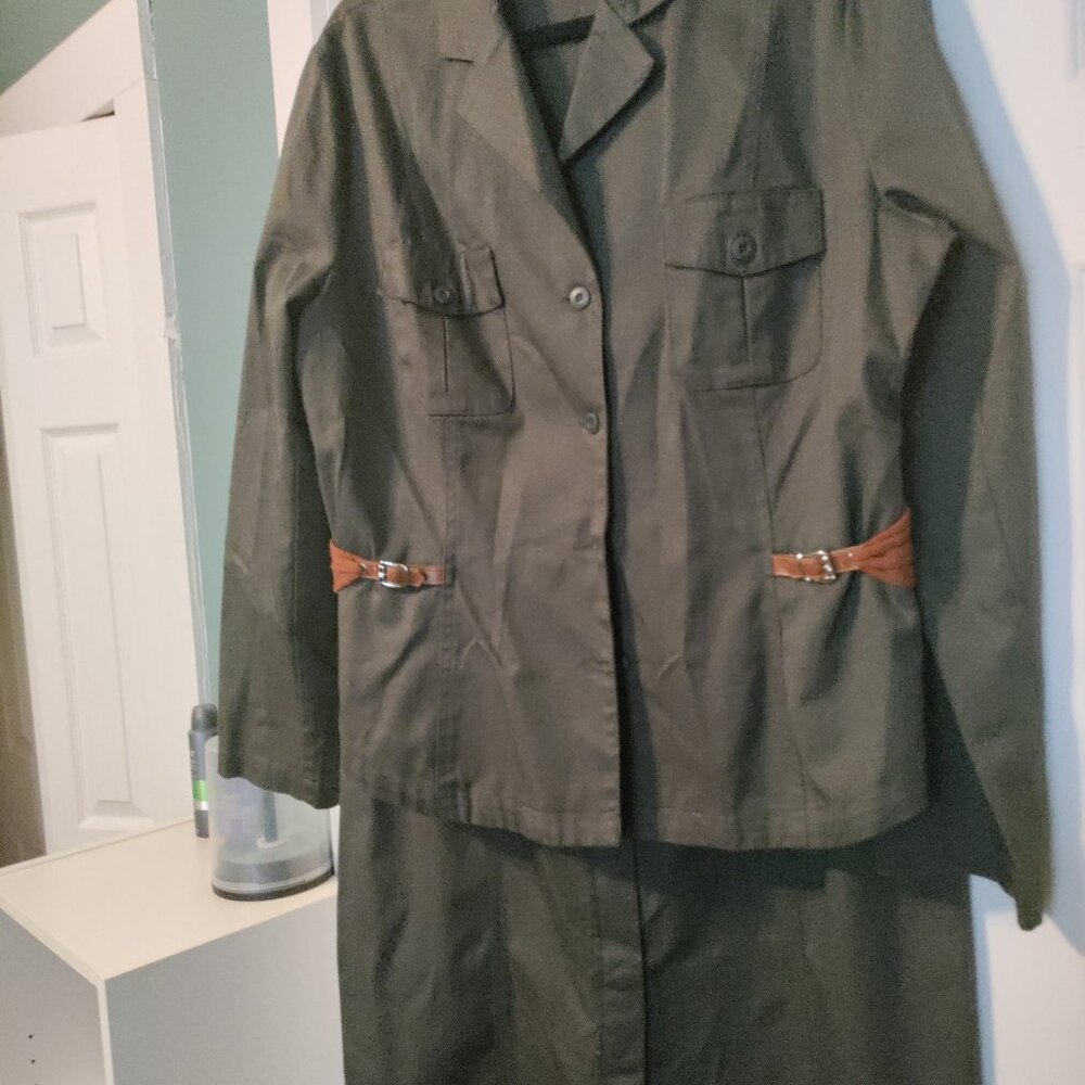 Olive green Western details skirt suit 16